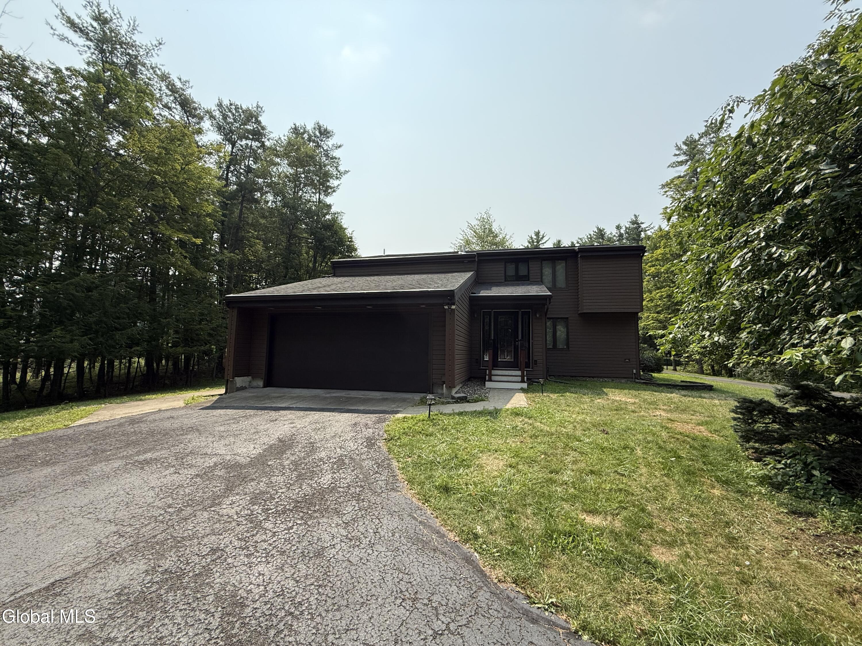 12 Swift Road Voorheesville, NY 12186 - Photo 2 of 18 IMG_4245