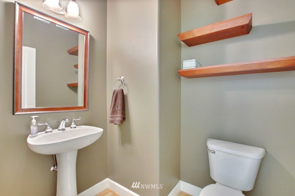 4701 Smithers Avenue South Renton, WA 98055 - Photo 19 of 24 Gallery Image 19