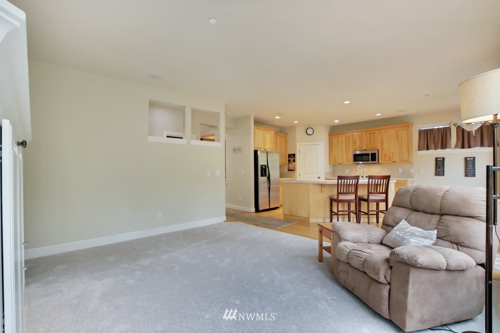 4701 Smithers Avenue South Renton, WA 98055 - Photo 10 of 24 Gallery Image 10