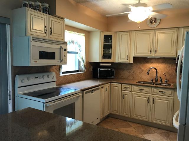 4576 Bison Street Boca Raton, FL 33428 - Photo 2 of 8 Kitchen 1