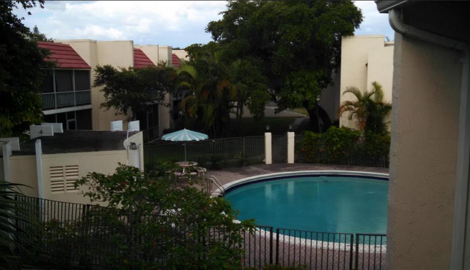 616 Northwest 13th Street, Unit 25 Boca Raton, FL 33486 - Photo 19 of 26 Comm Pool