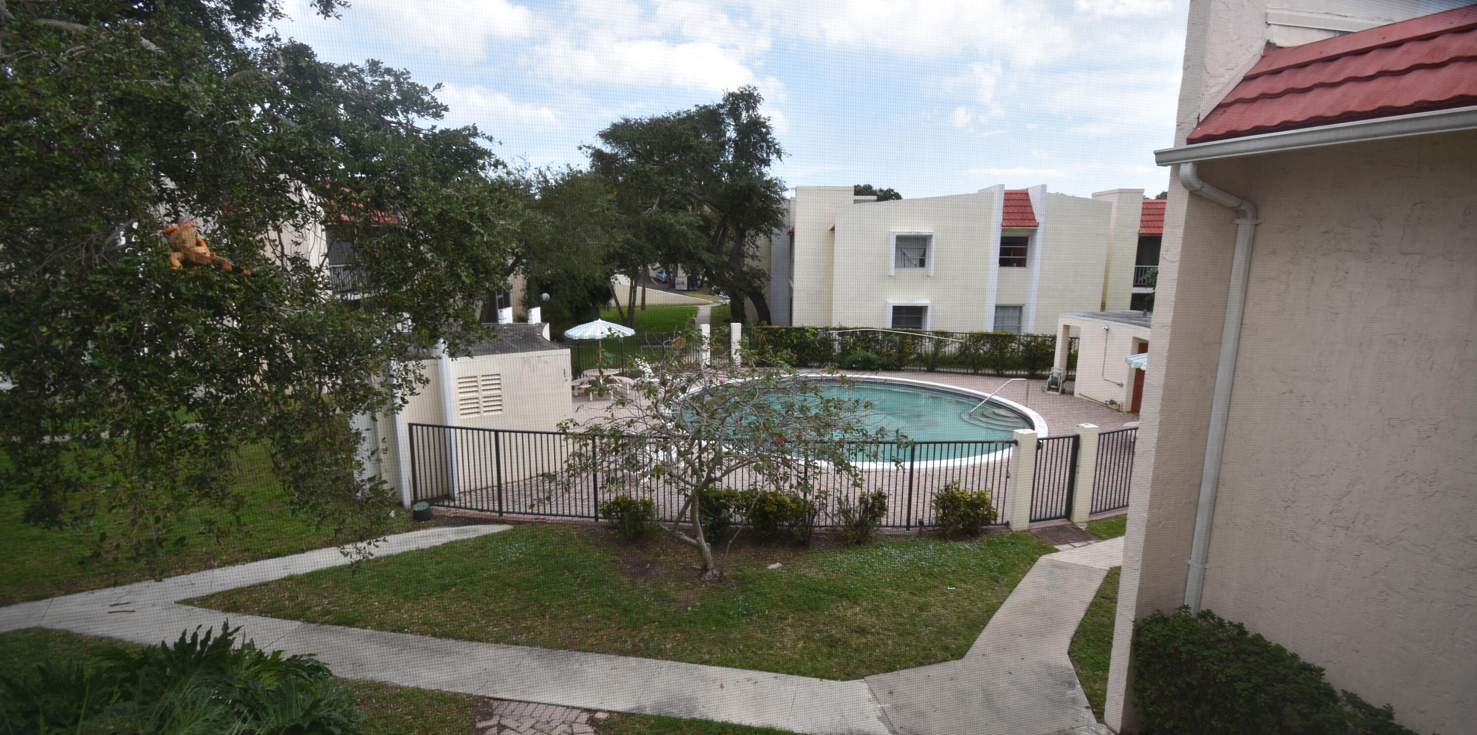 616 Northwest 13th Street, Unit 25 Boca Raton, FL 33486 - Photo 22 of 26 DSC_0555