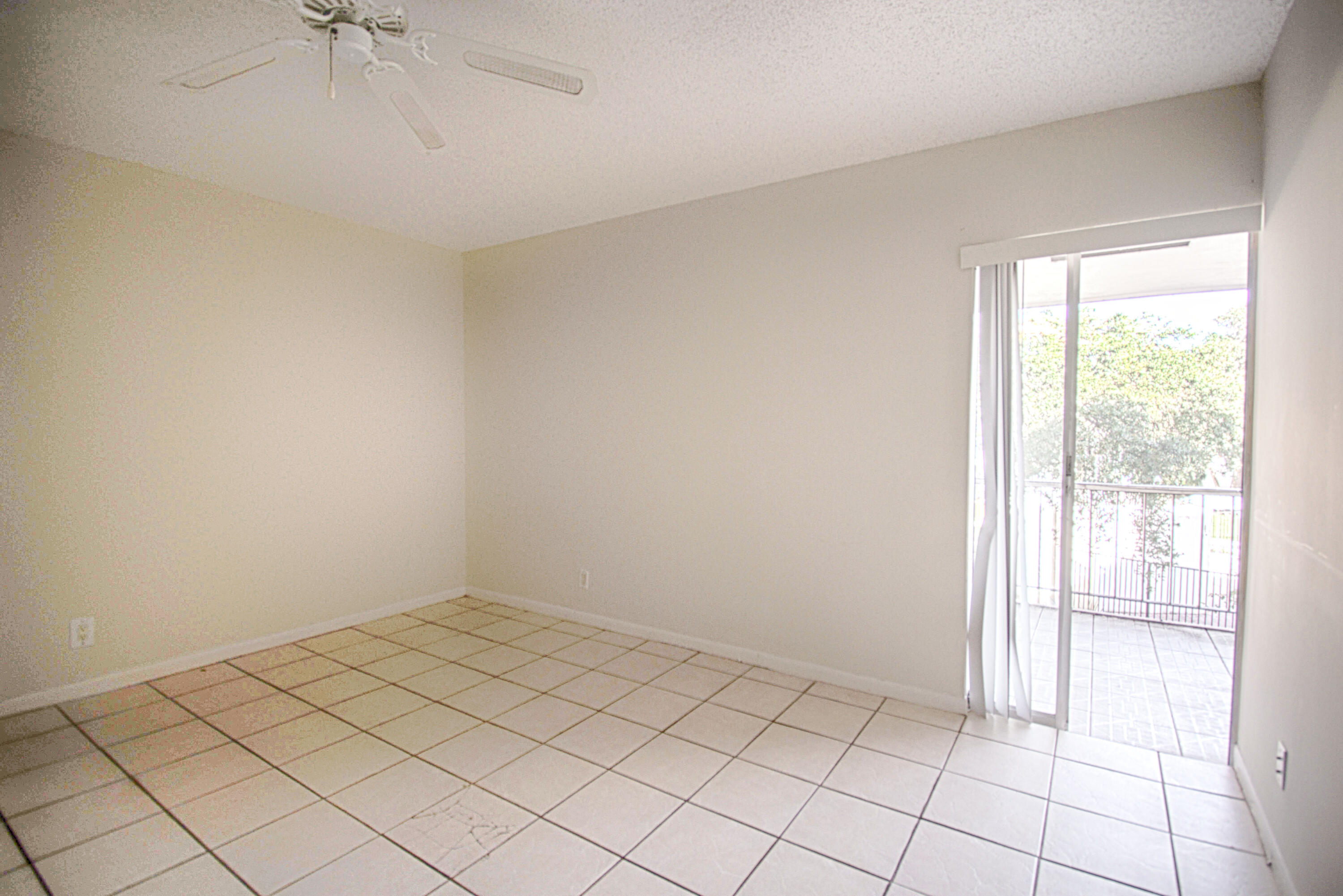 616 Northwest 13th Street, Unit 25 Boca Raton, FL 33486 - Photo 23 of 26 bed
