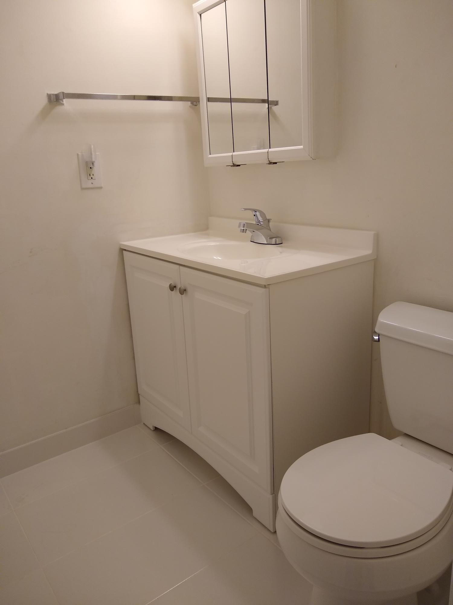 616 Northwest 13th Street, Unit 25 Boca Raton, FL 33486 - Photo 10 of 26 Bath