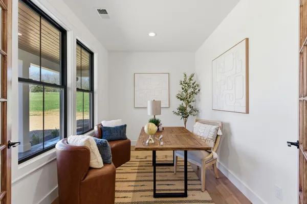 $889,900 | 2176 Hogan Road, Burns, TN 37029