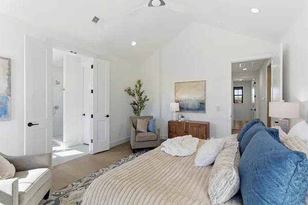 $889,900 | 2176 Hogan Road, Burns, TN 37029