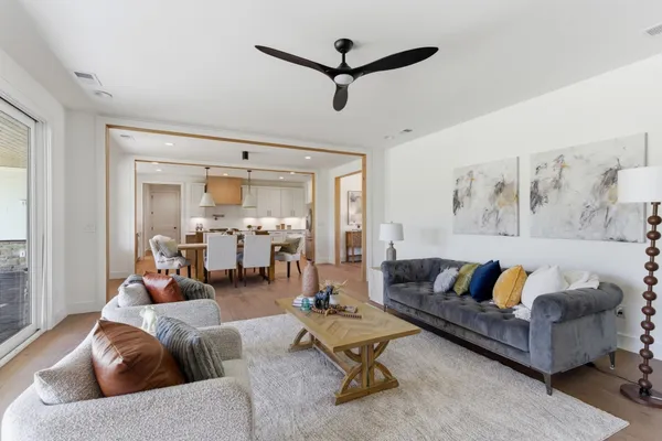 $889,900 | 2176 Hogan Road, Burns, TN 37029