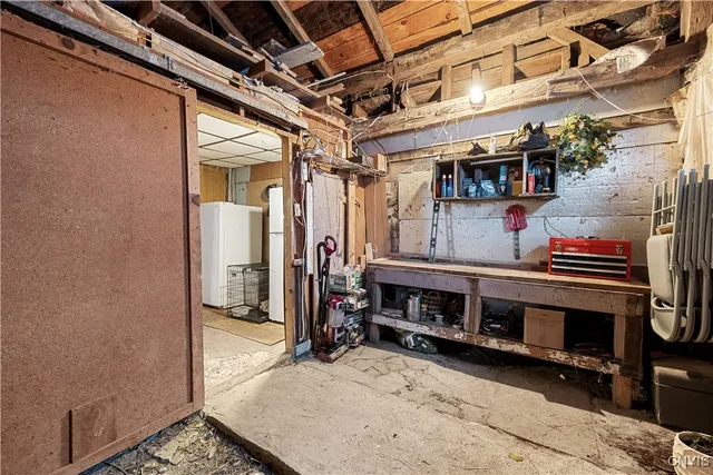 $349,000 | 8789 Grange Hill Road, Paris, NY 13456