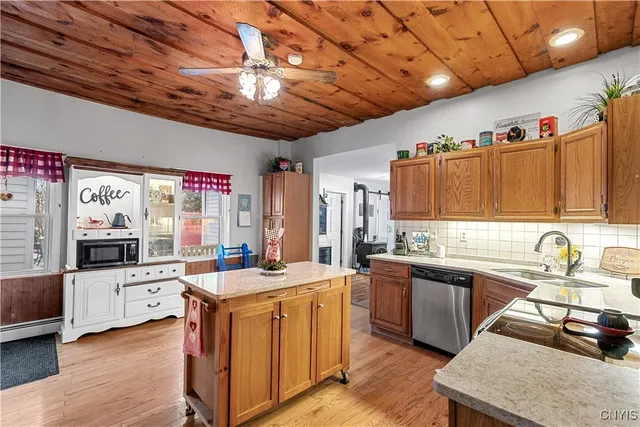 $349,000 | 8789 Grange Hill Road, Paris, NY 13456