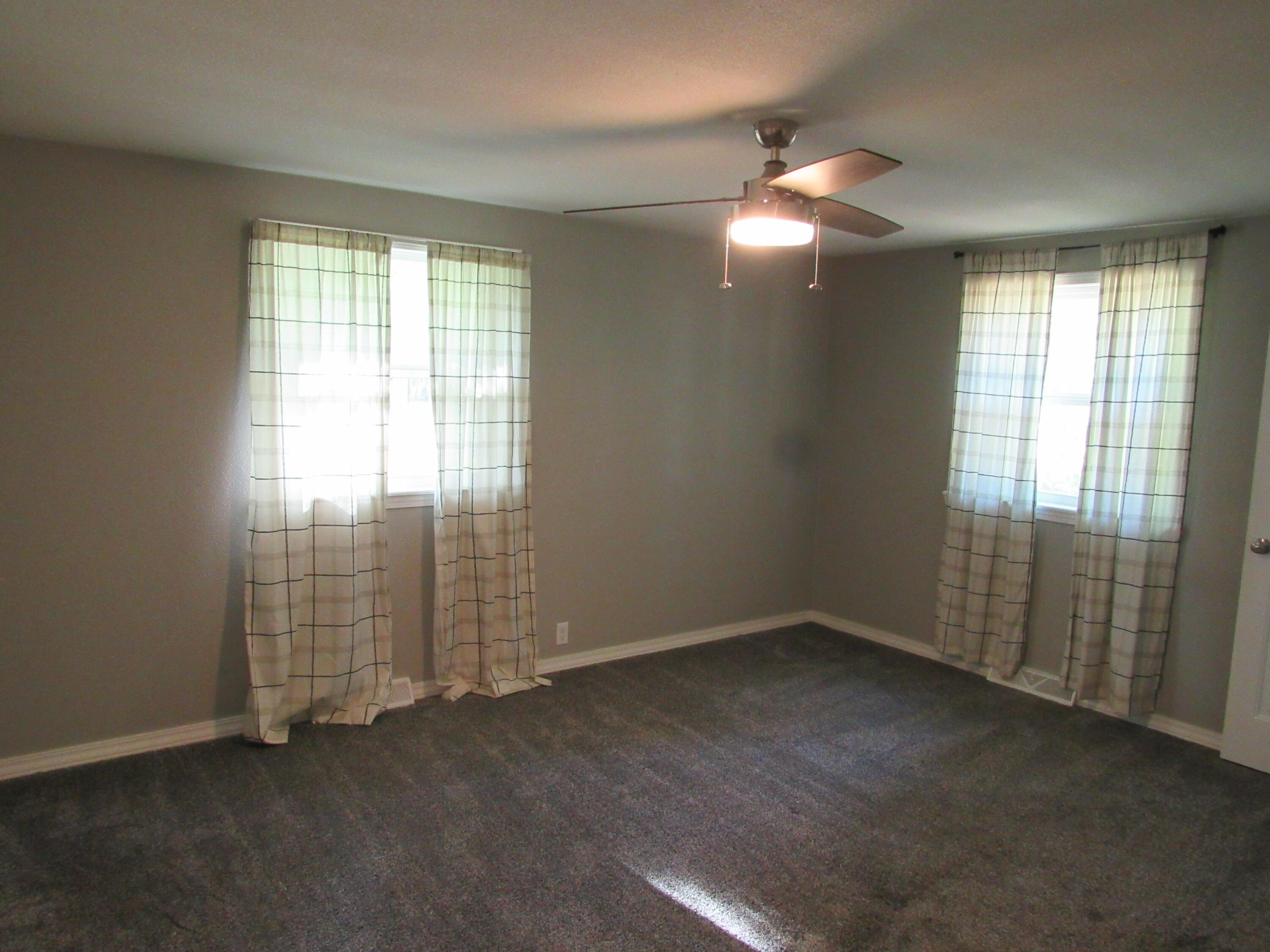 1101 13th Street Monett, MO 65708 - Photo 19 of 20 IMG_4354