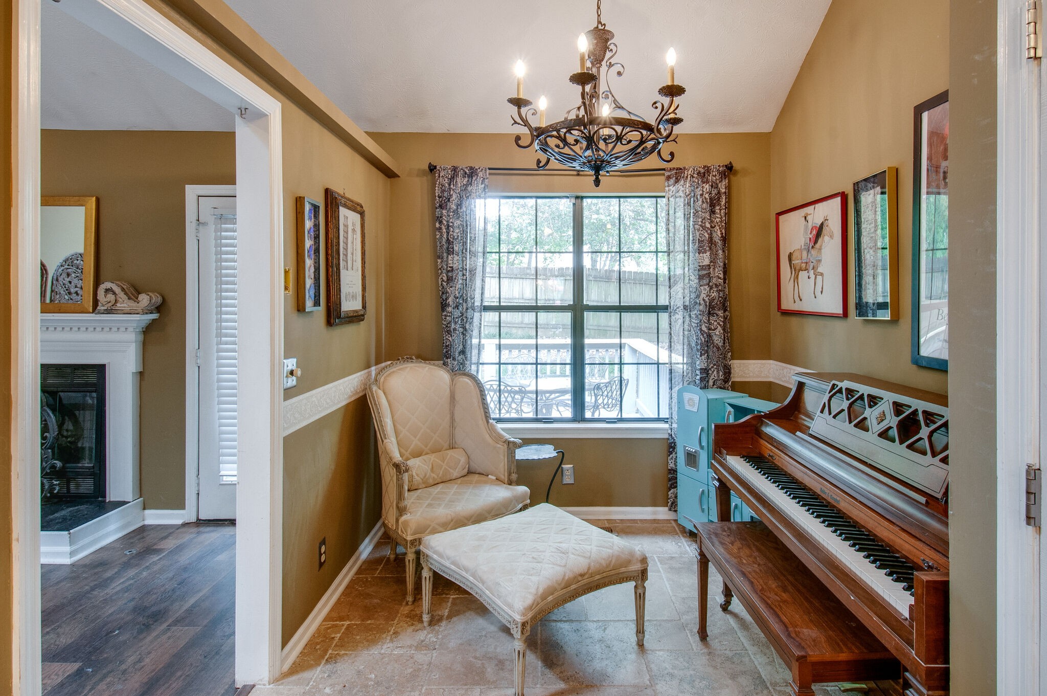 904 Fallview Trail Nashville, TN 37211 - Photo 12 of 38 a living room with furniture and a chandelier