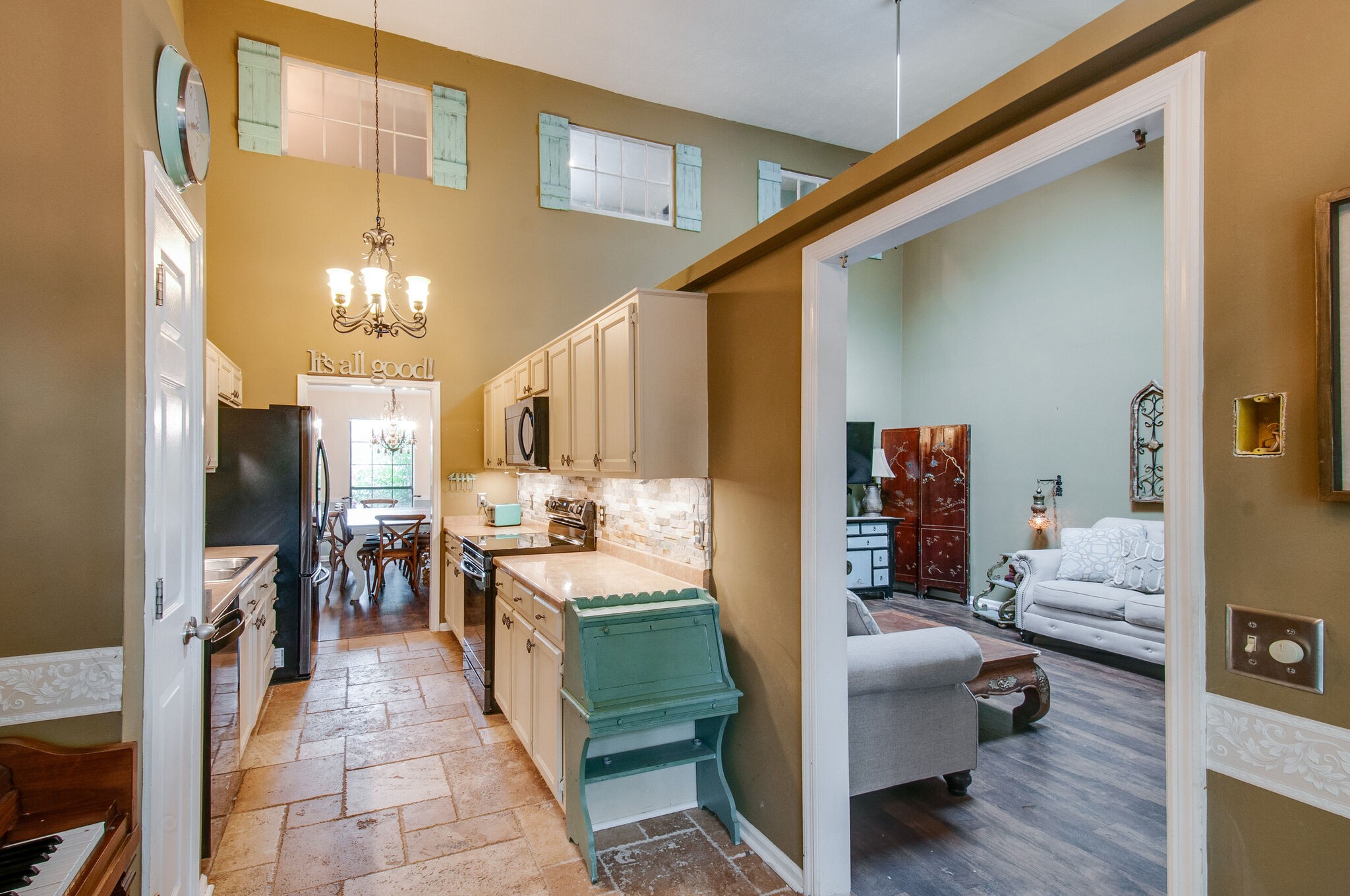 904 Fallview Trail Nashville, TN 37211 - Photo 13 of 38 a living room with stainless steel appliances furniture a rug and a view of living room