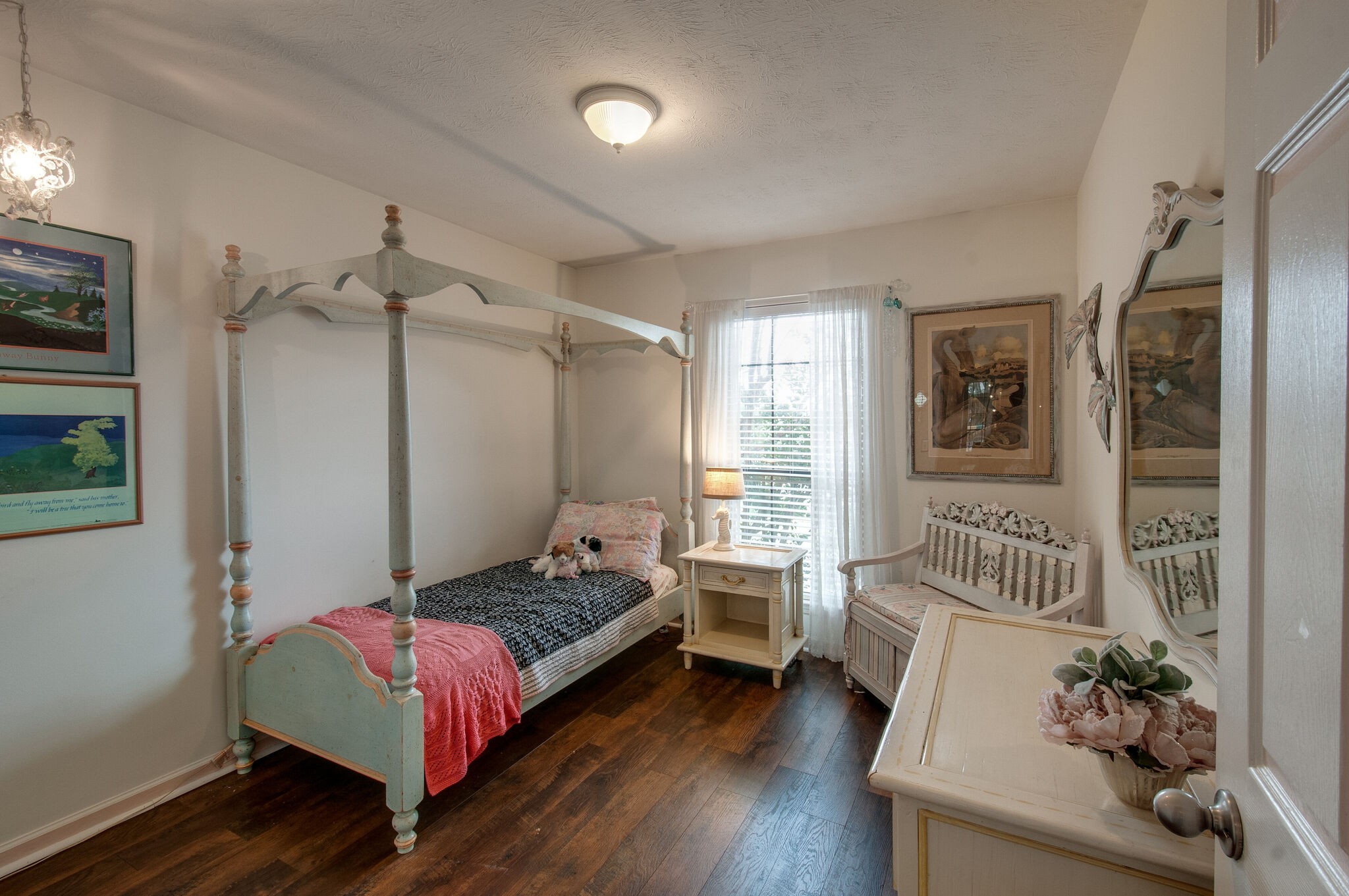 904 Fallview Trail Nashville, TN 37211 - Photo 23 of 38 a bedroom with a bed and a couch