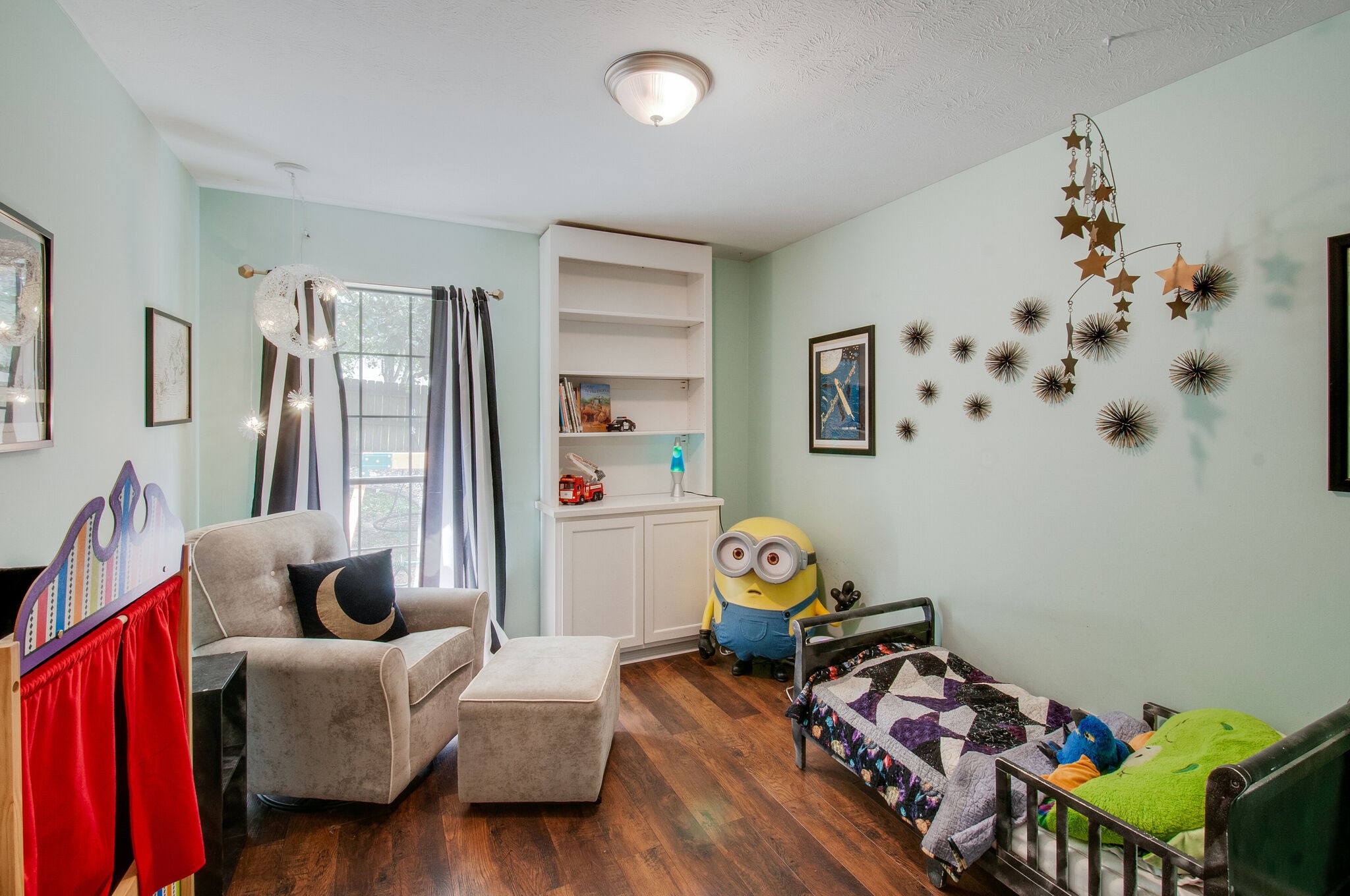 904 Fallview Trail Nashville, TN 37211 - Photo 26 of 38 a living room with furniture and a wooden floor