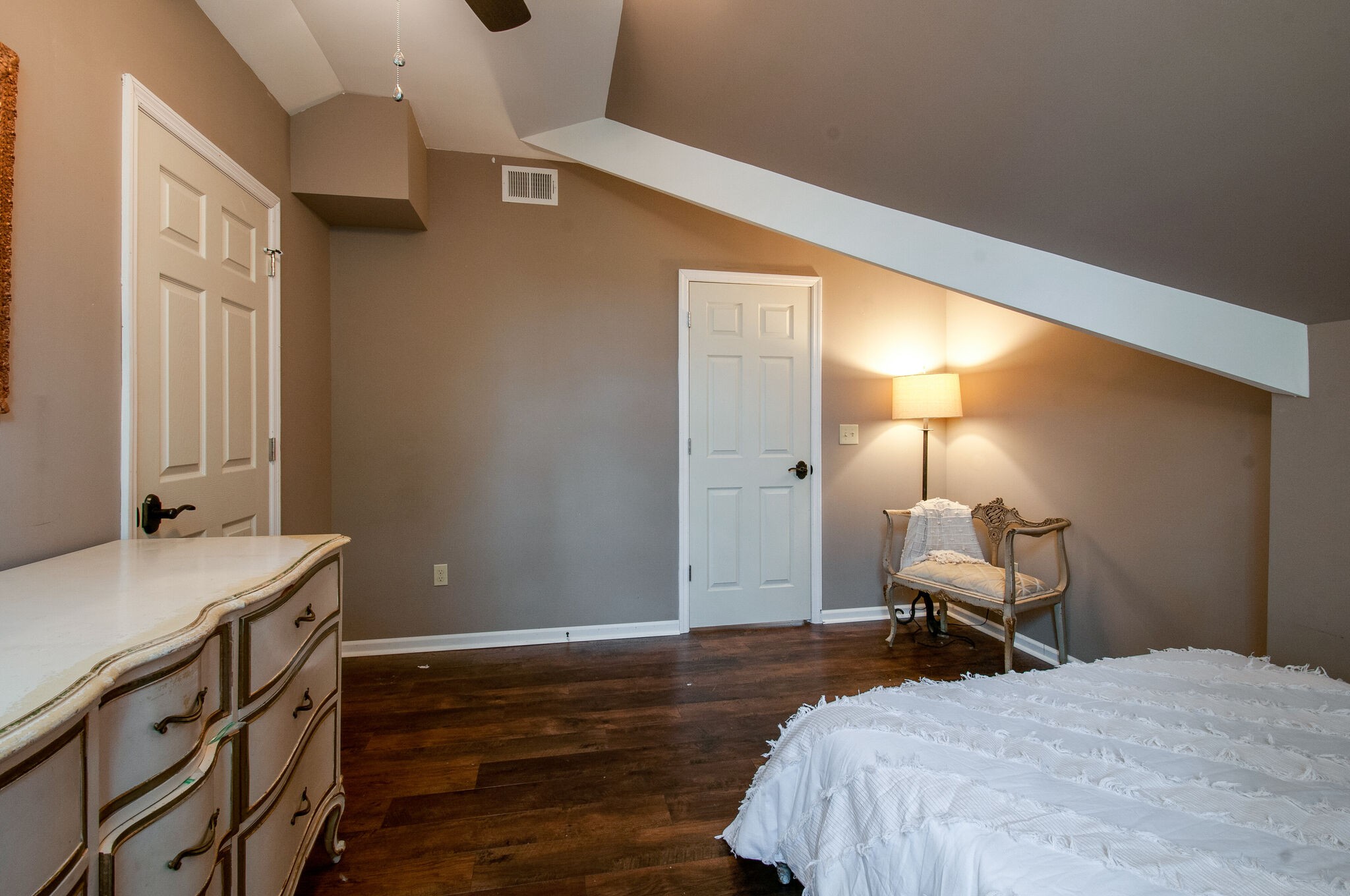 904 Fallview Trail Nashville, TN 37211 - Photo 32 of 38 a bed room with a bed and a tv