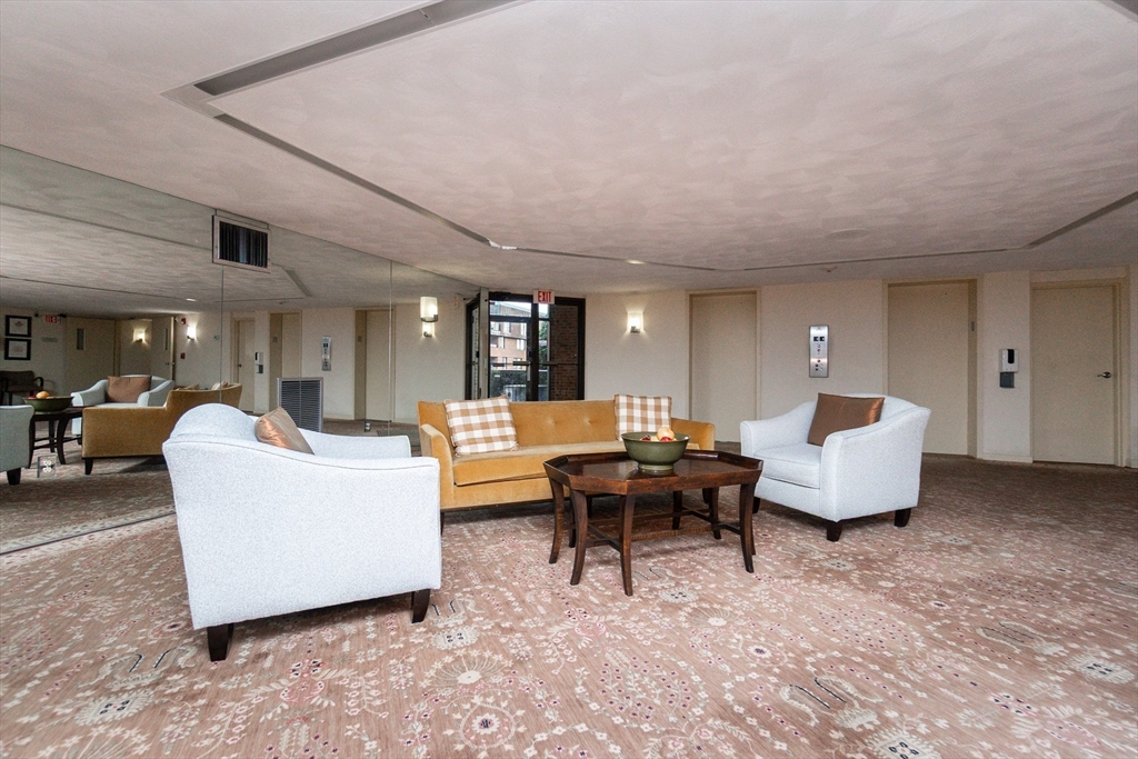 404 Paradise Road, Unit 2N Swampscott, MA 01907 - Photo 26 of 29