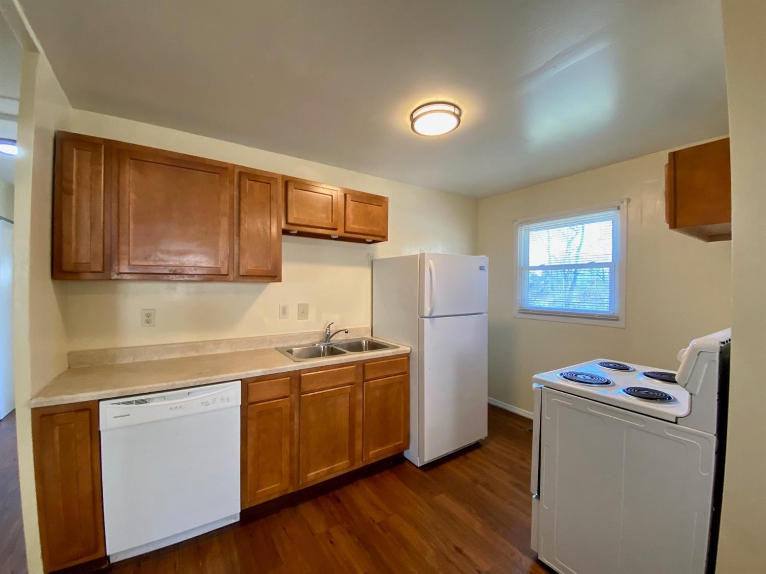 9750 Pippin Road Cincinnati, OH 45231 - Photo 7 of 30