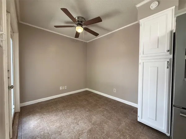 $2,400 | 2517 Bering Drive, Unit 13, Houston, TX 77057