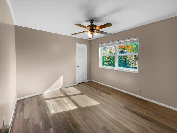 $2,400 | 2517 Bering Drive, Unit 13, Houston, TX 77057