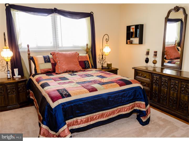19 Ridgefield Road Newtown Square, PA 19073 - Photo 11 of 25 Bedroom - Main