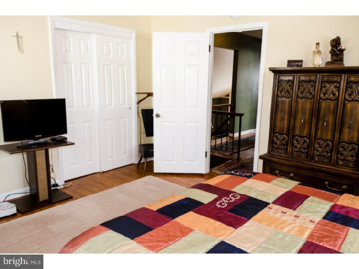 19 Ridgefield Road Newtown Square, PA 19073 - Photo 12 of 25 Bedroom - Main