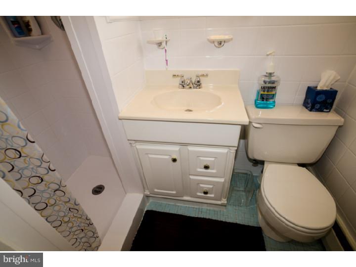 19 Ridgefield Road Newtown Square, PA 19073 - Photo 13 of 25 Master Bathroom