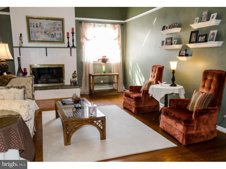 19 Ridgefield Road Newtown Square, PA 19073 - Photo 3 of 25 Living Room