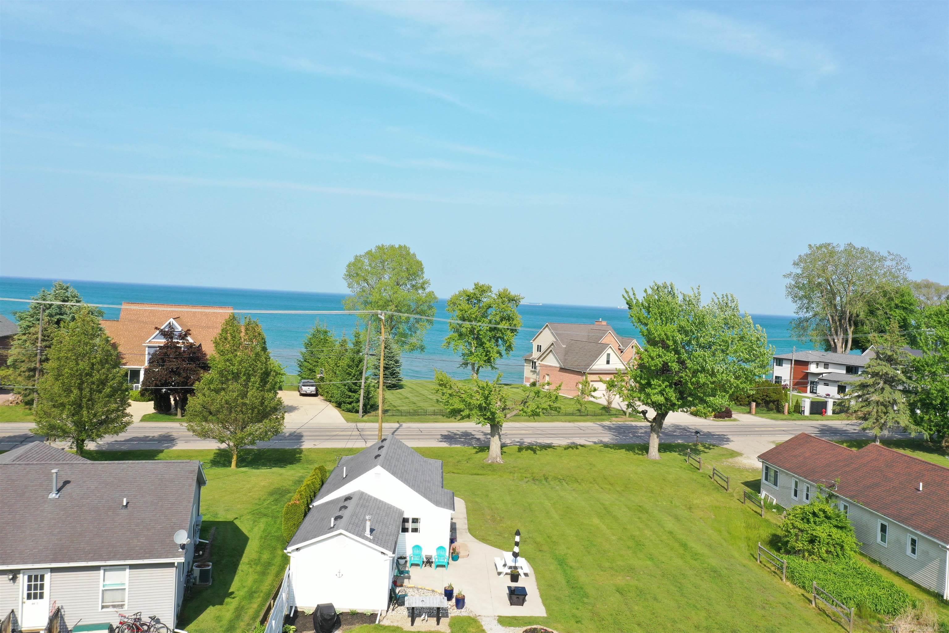 6625 Lakeshore Road Lakeport, MI 48059 - Photo 39 of 59