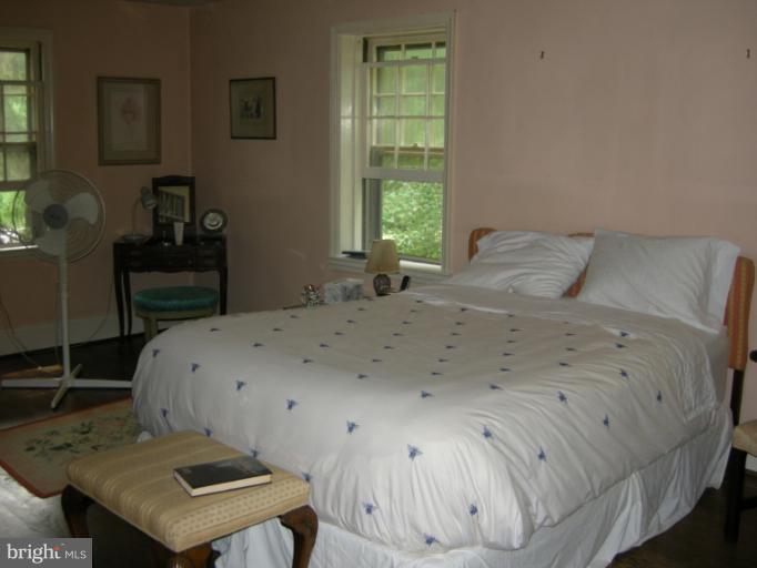 607 Piccadilly Road Towson, MD 21204 - Photo 1 of 23 Bedroom (Master)