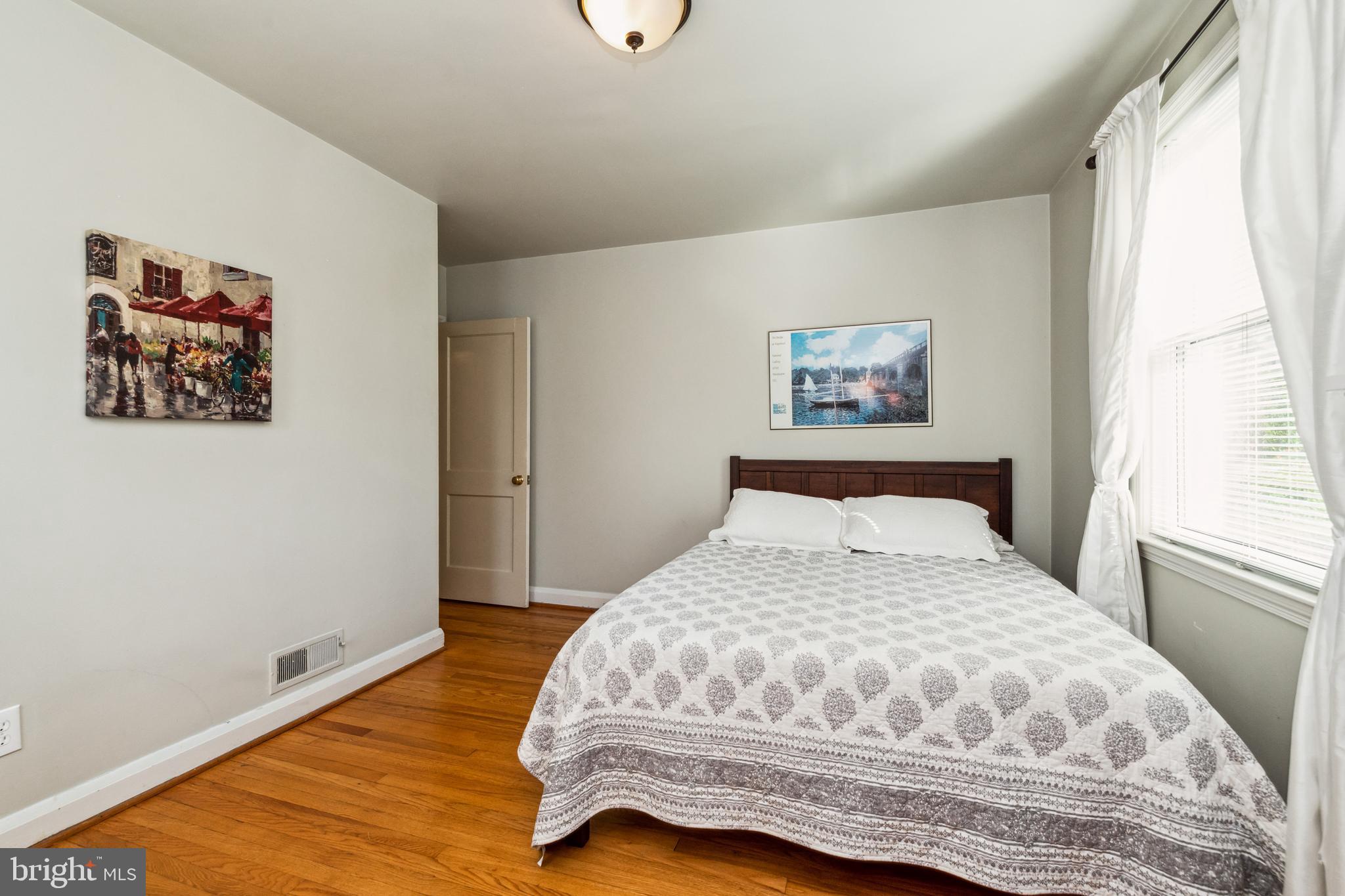 511 Piccadilly Road Towson, MD 21204 - Photo 18 of 37