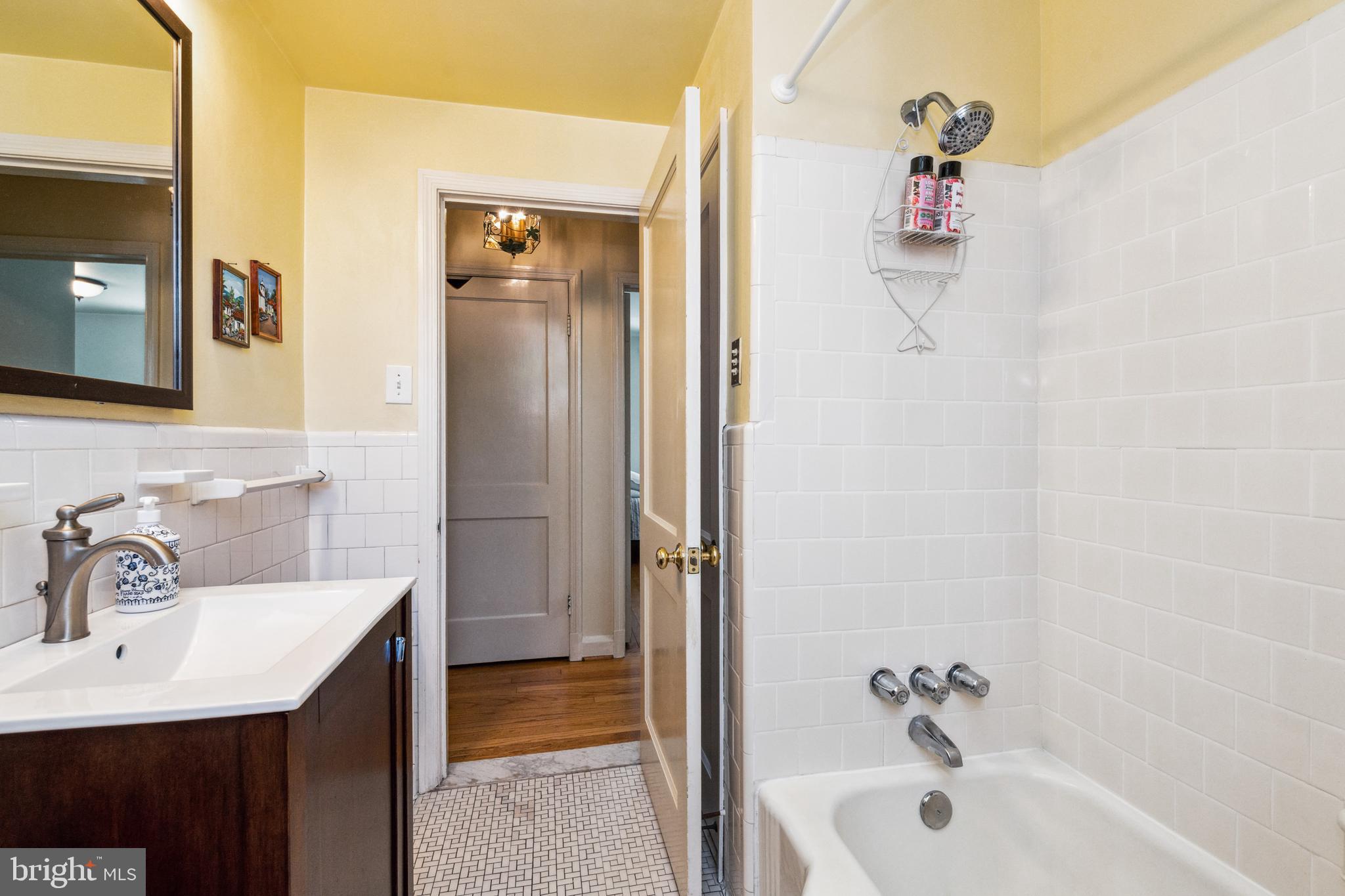 511 Piccadilly Road Towson, MD 21204 - Photo 20 of 37