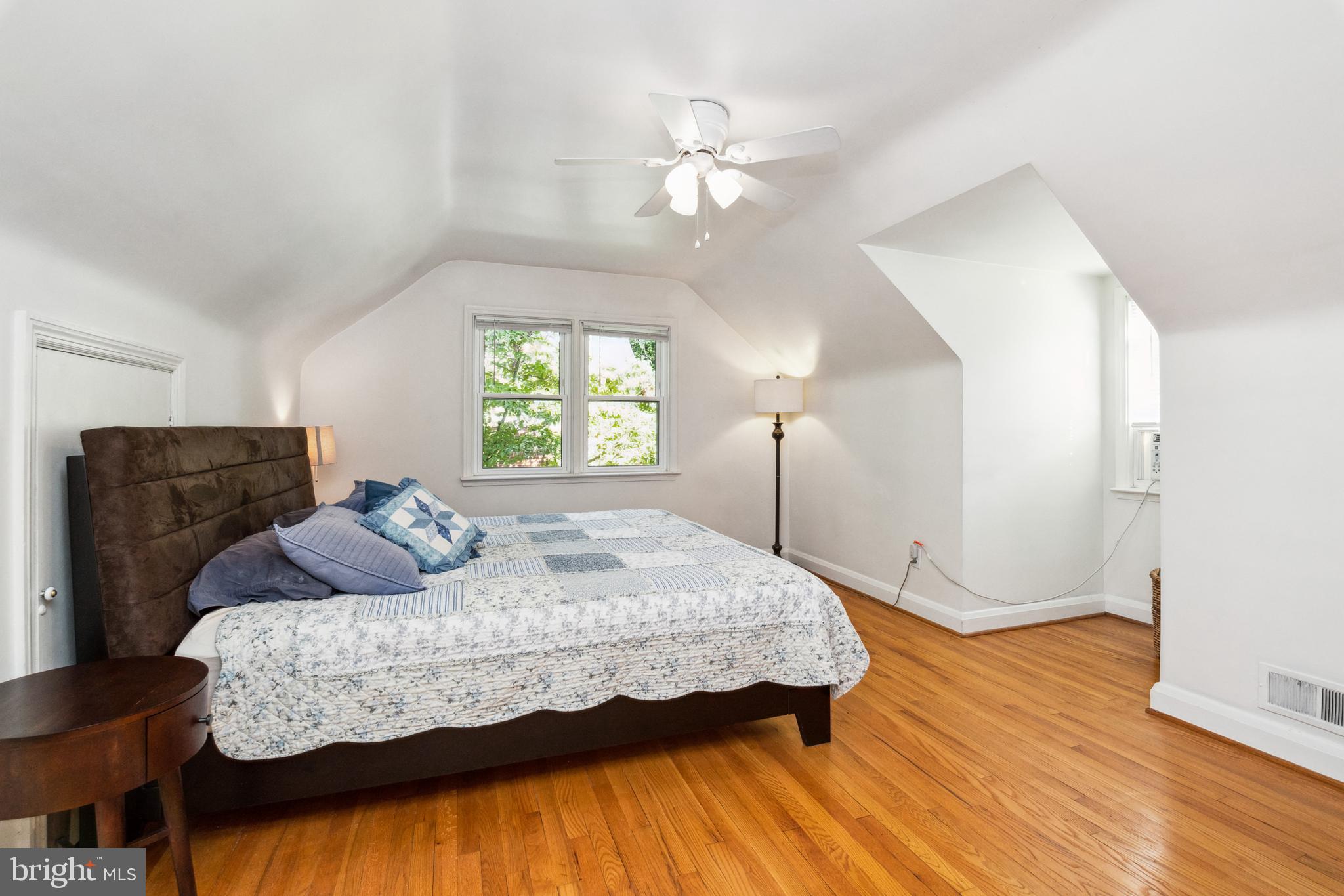 511 Piccadilly Road Towson, MD 21204 - Photo 23 of 37