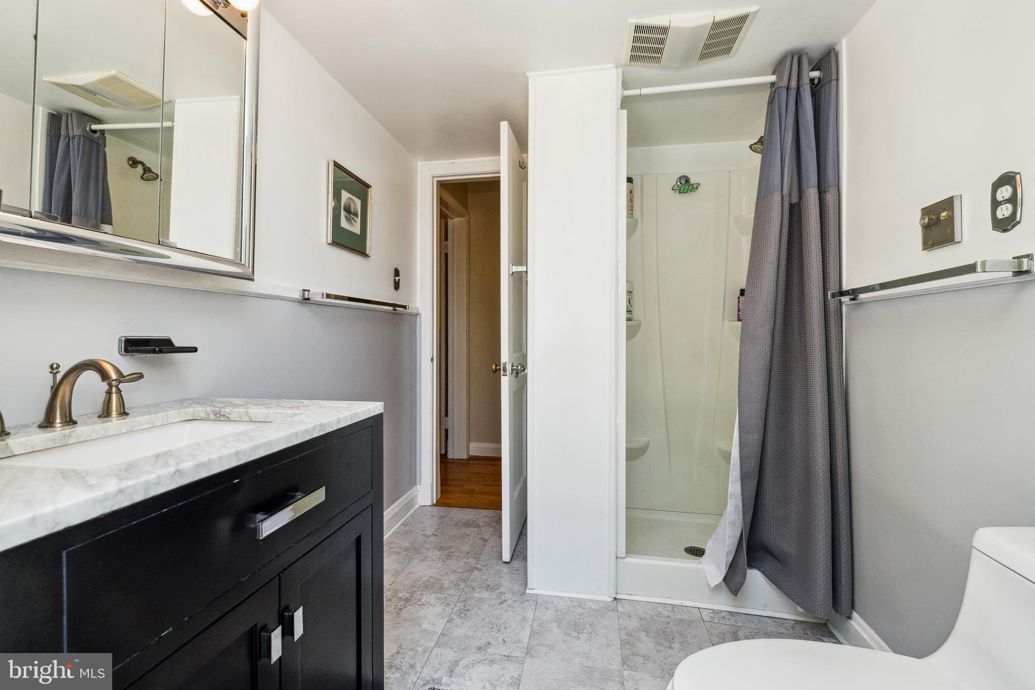 511 Piccadilly Road Towson, MD 21204 - Photo 25 of 37