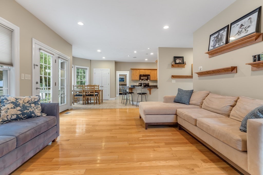 7 Rons Way Framingham, MA 01701 - Photo 16 of 42
