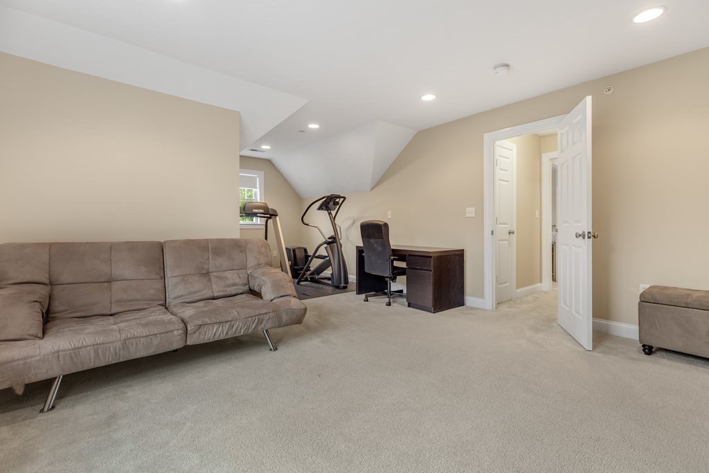 7 Rons Way Framingham, MA 01701 - Photo 25 of 42