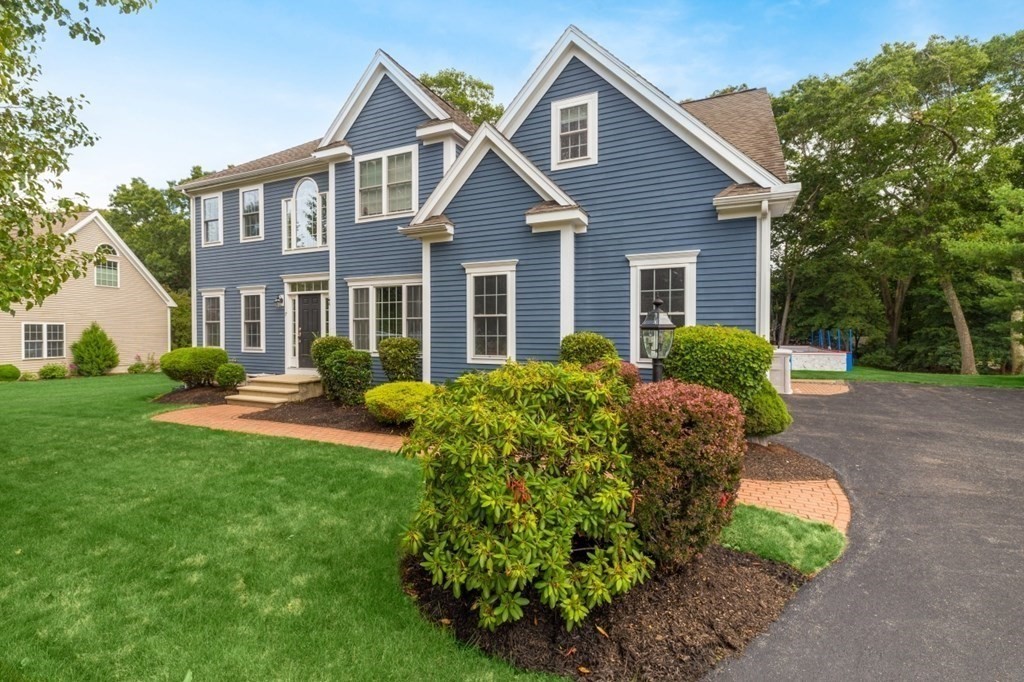 7 Rons Way Framingham, MA 01701 - Photo 4 of 42