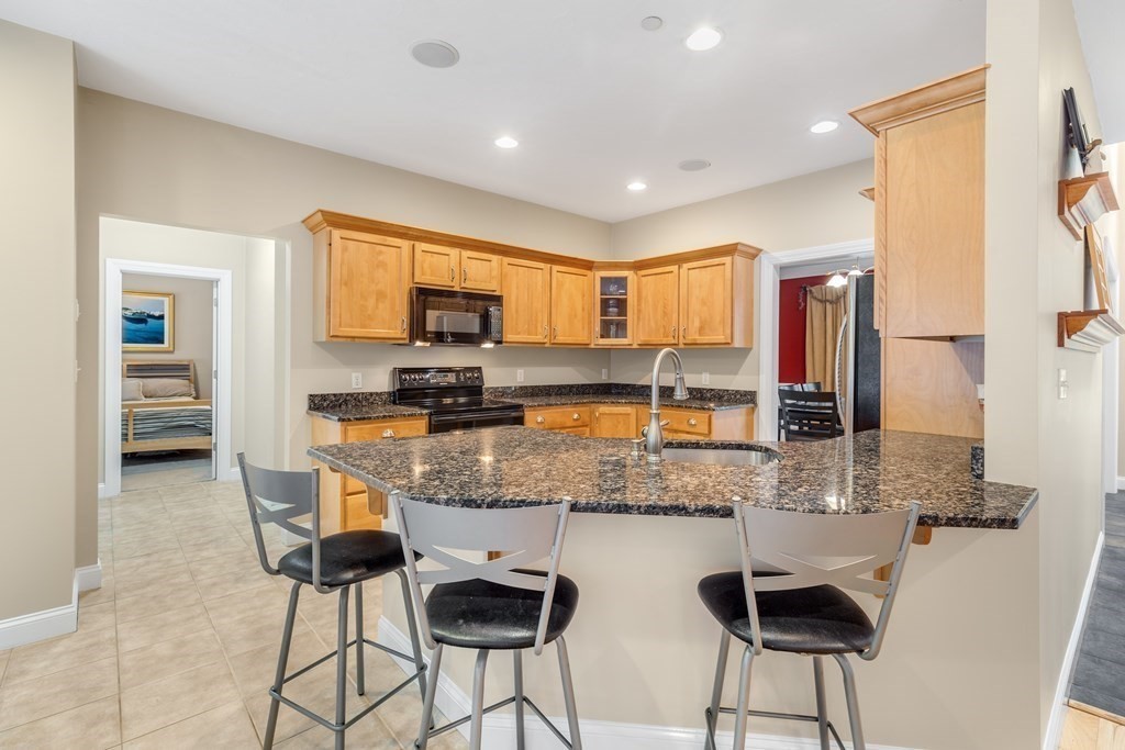 7 Rons Way Framingham, MA 01701 - Photo 8 of 42