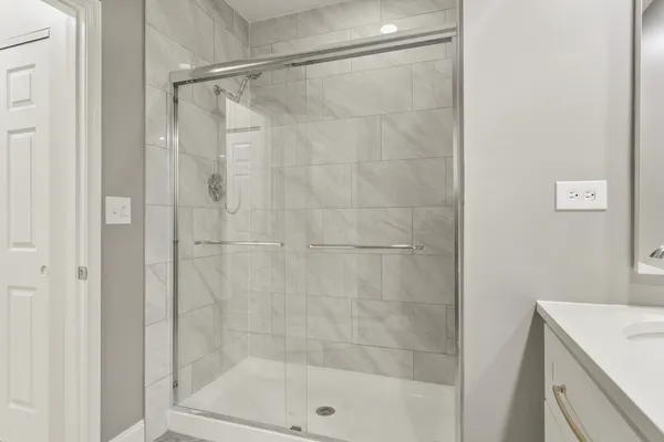 $305,000 | 927 Hidden Lake Drive, Buffalo Grove, IL 60089