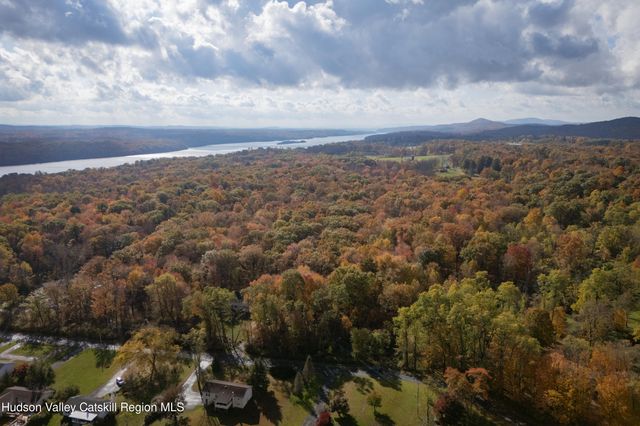 $375,000 | 38 Hudson Lane, Ulster Park, NY 12487