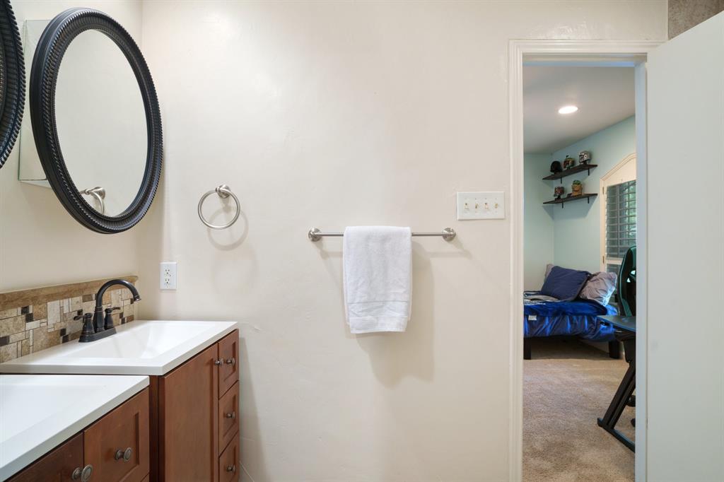 6423 Redpine Road Dallas, TX 75248 - Photo 25 of 40