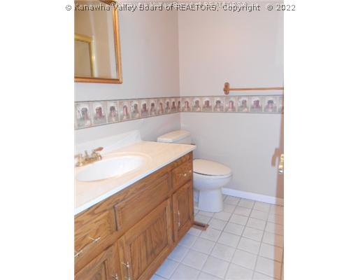 103 Brent Circle Ripley, WV 25271 - Photo 13 of 16 Main Level Bathroom.