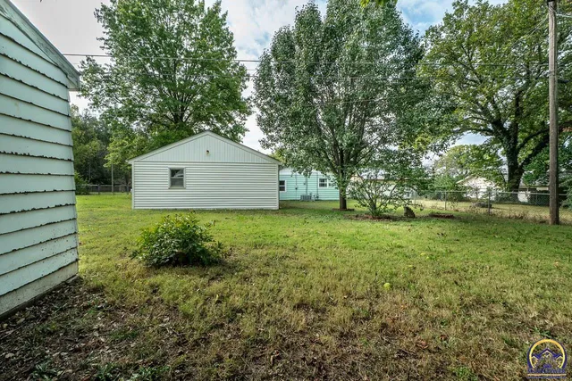 $125,000 | 224 Southwest Terra Drive, Topeka, KS 66609