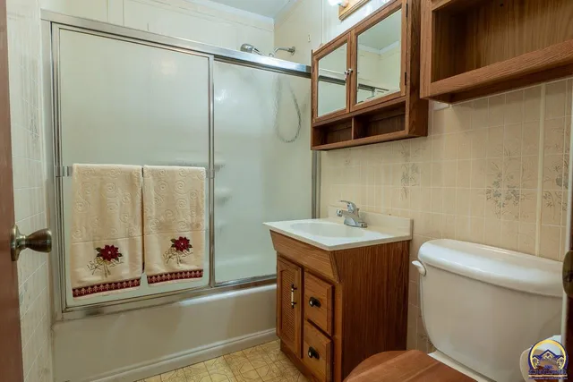 $125,000 | 224 Southwest Terra Drive, Topeka, KS 66609