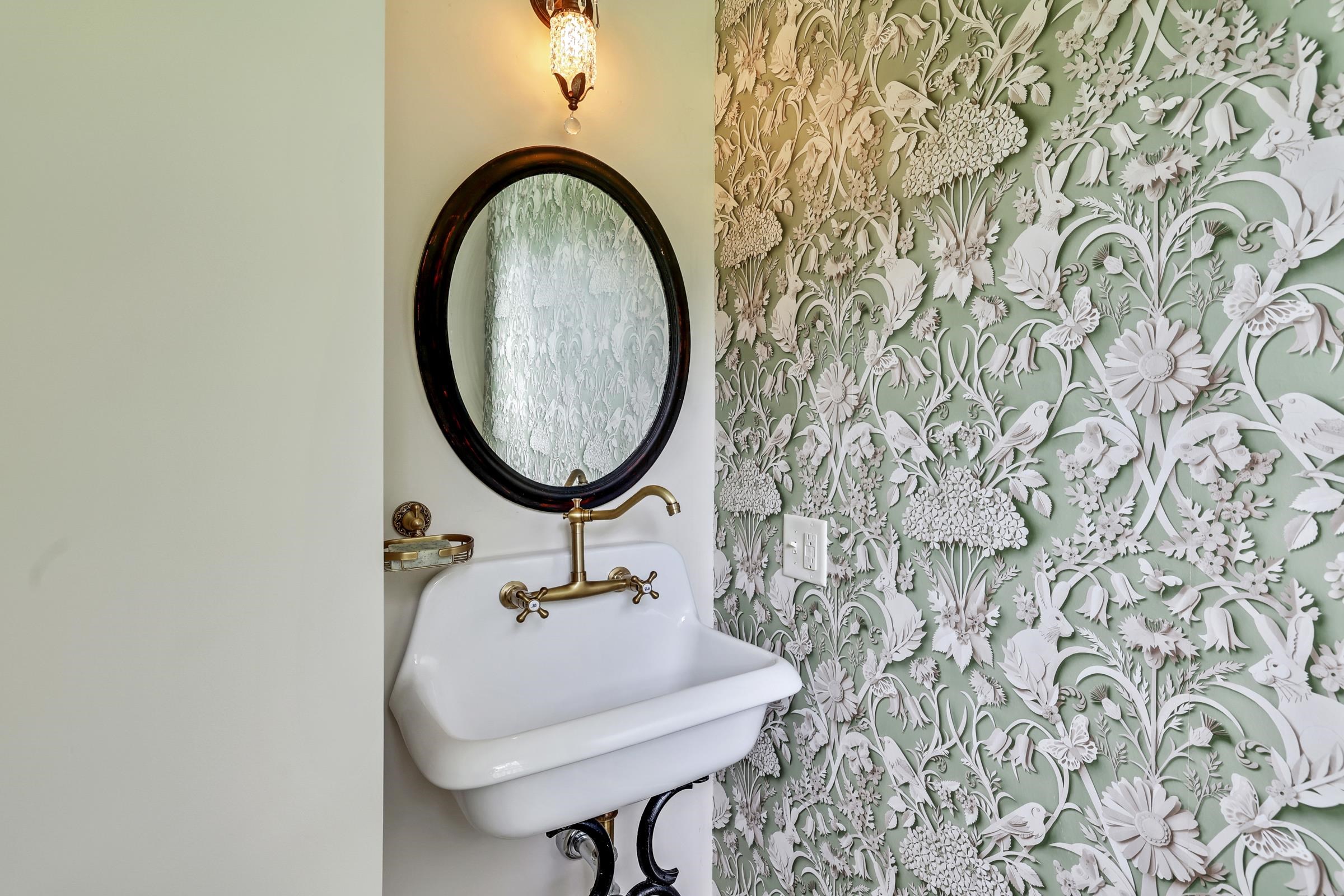 130 Lands End Road Derby, VT 05855 - Photo 11 of 42