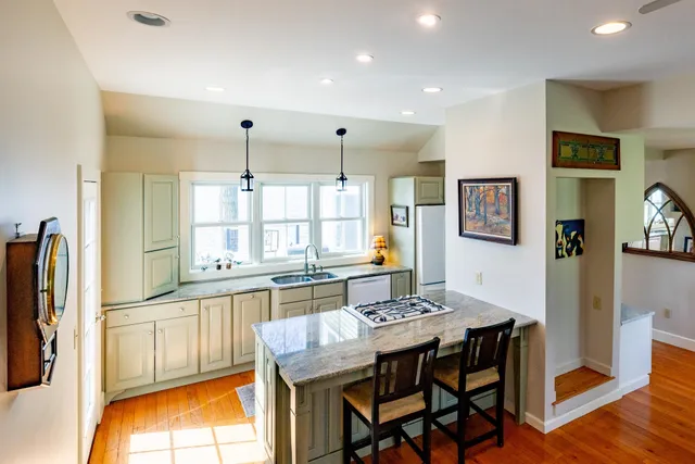 $1,450,000 | 130 Lands End Road, Derby, VT 05855