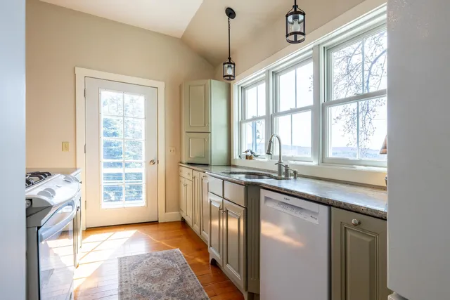 $1,450,000 | 130 Lands End Road, Derby, VT 05855