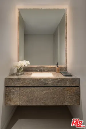 $2,650,000 | 9200 Wilshire Boulevard, Unit 404E, Beverly Hills, CA 90212