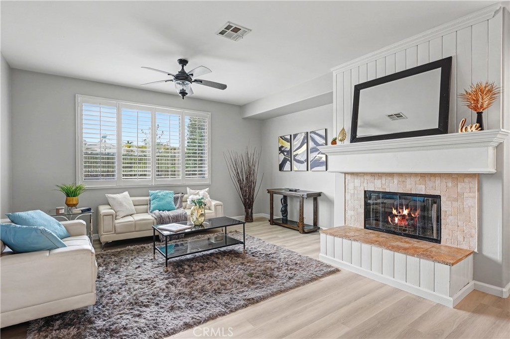 45127 Tioga Street Temecula, CA 92592 - Photo 5 of 27