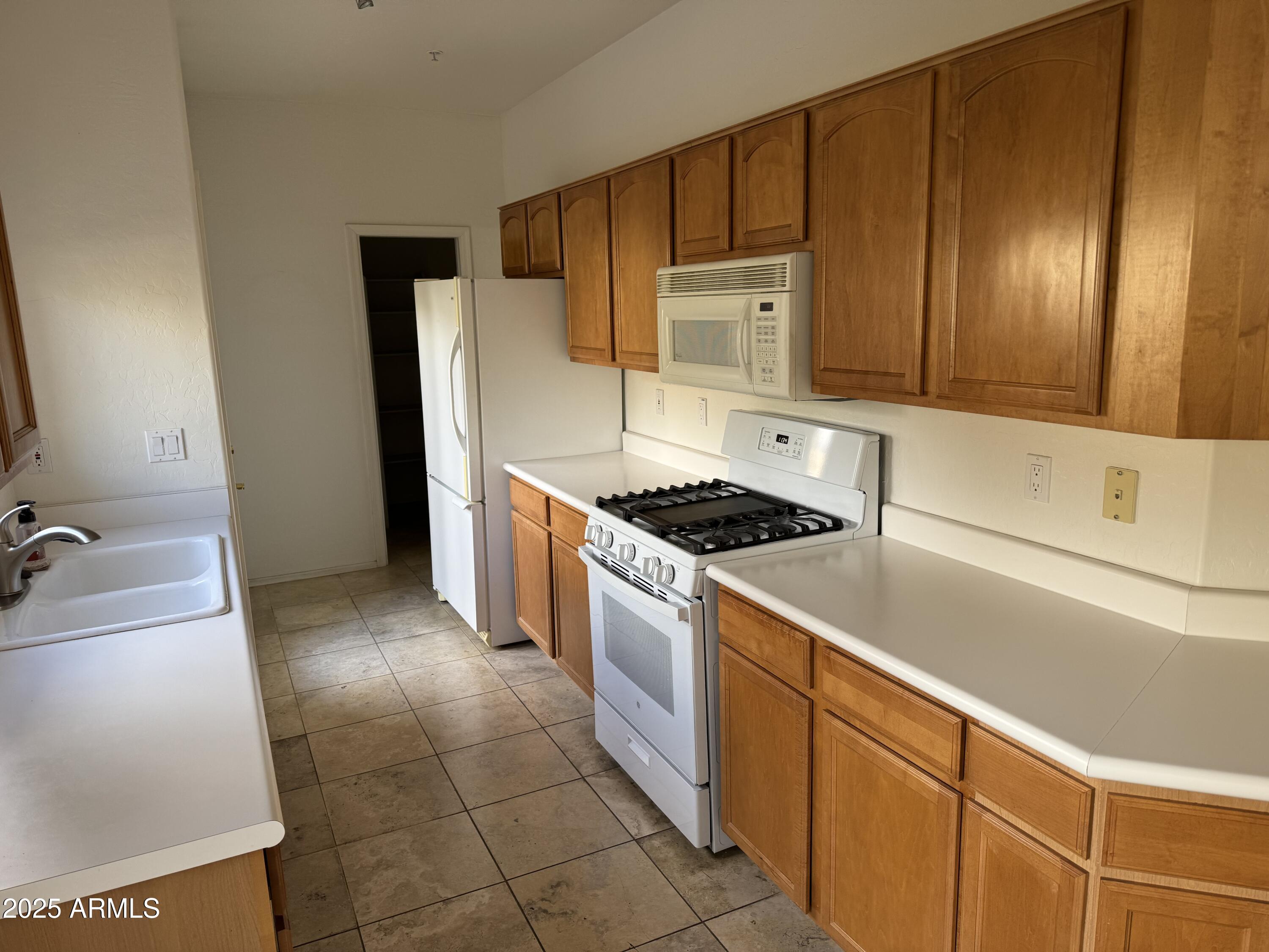 9065 East Gary Road, Unit 124 Scottsdale, AZ 85260 - Photo 9 of 52 IMG_3678