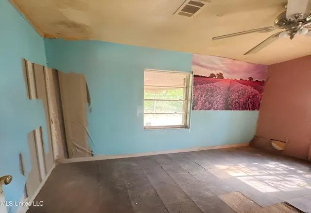 $34,900 | 18233 Old Highway 80, Edwards, MS 39066